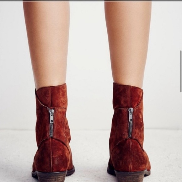 🌸FREE PEOPLE Ankle Boots - Picture 2 of 13